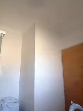 Snapshot of Yardie_bone chatting on 10.16.25 Yardie bone online show from 10.16.25