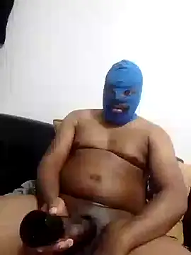 Snapshot of Yardie_bone chatting on 11.11.25 Yardie bone online show from 11.11.25