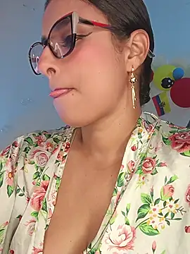Snapshot of Alizon_1 chatting on 07.02.26 Alizon 1 online show from 07.02.26