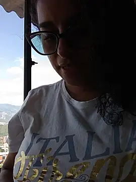 Snapshot of Alizon_1 chatting on 07.18.26 Alizon 1 online show from 07.18.26