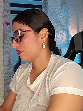 Snapshot of Alizon_1 chatting on 07.25.26 Alizon 1 online show from 07.25.26