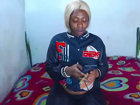 Snapshot of The_wickles_4443 chatting on 03.03.25 The wickles 4443 online show from 03.03.25