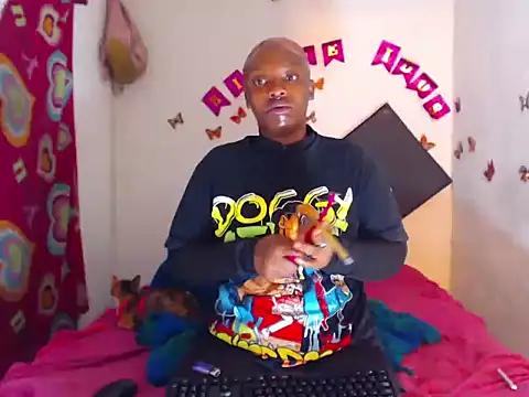 Snapshot of The_wickles_4443 chatting on 11.19.25 The wickles 4443 online show from 11.19.25