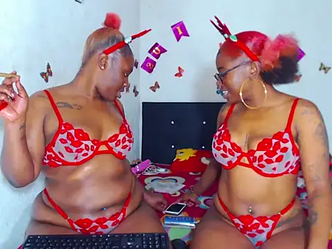 Snapshot of The_wickles_4443 chatting on 12.17.25 The wickles 4443 online show from 12.17.25