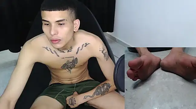 Snapshot of hot_king20 chatting on 02.10.25 hot king20 online show from 02.10.25