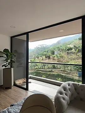 Snapshot of Helenbronwx chatting on 02.02.25 Helenbronwx online show from 02.02.25