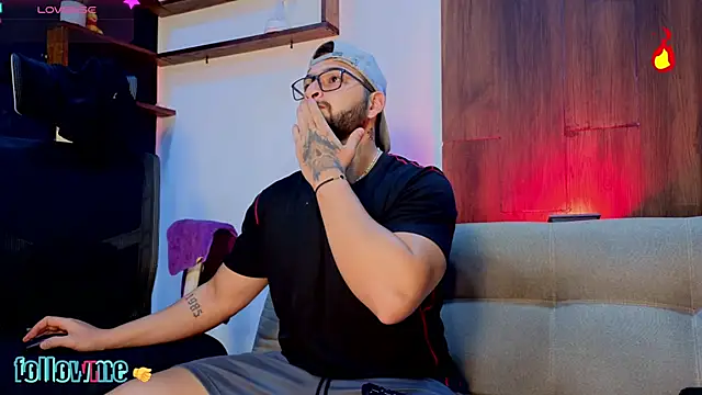 Andrew Brown online show from 11.28.25