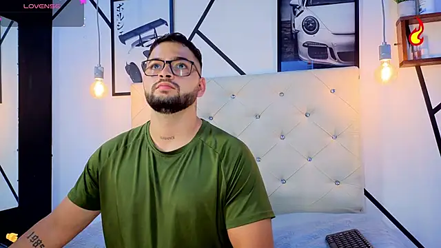 Snapshot of Andrew_Brown chatting on 03.08.26 Andrew Brown online show from 03.08.26