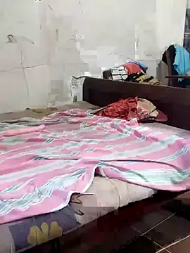 Snapshot of MoveableVerse chatting on 04.05.26 MoveableVerse online show from 04.05.26