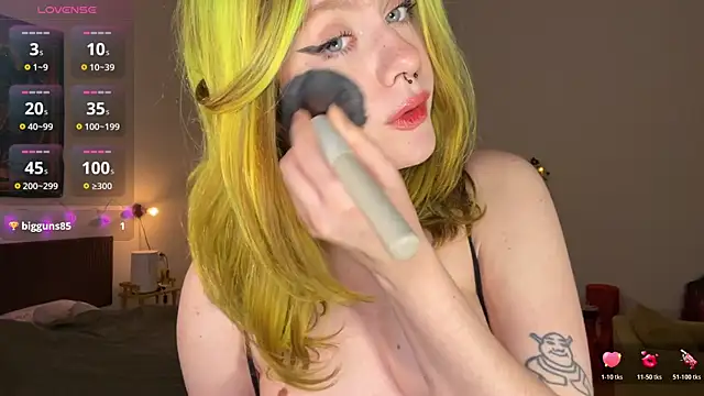 Snapshot of sunshine_lina chatting on 12.18.25 sunshine lina online show from 12.18.25