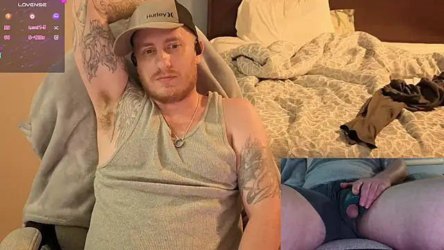 Snapshot of Hydro-Blastz chatting on 10.06.25 Hydro-Blastz online show from 10.06.25