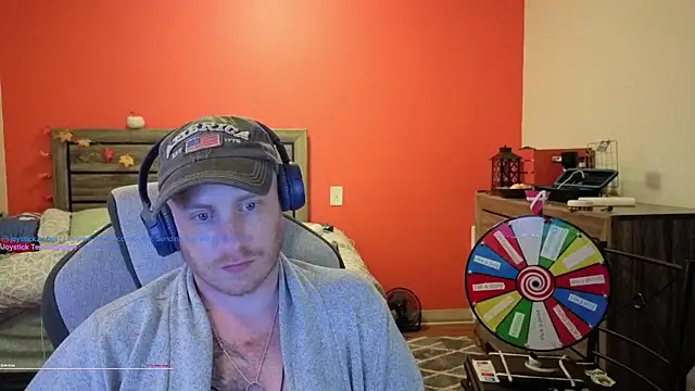 Snapshot of Hydro-Blastz chatting on 11.04.25 Hydro-Blastz online show from 11.04.25