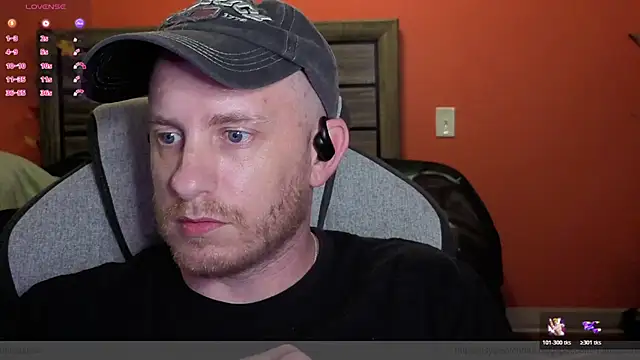 Snapshot of Hydro-Blastz chatting on 11.19.25 Hydro-Blastz online show from 11.19.25