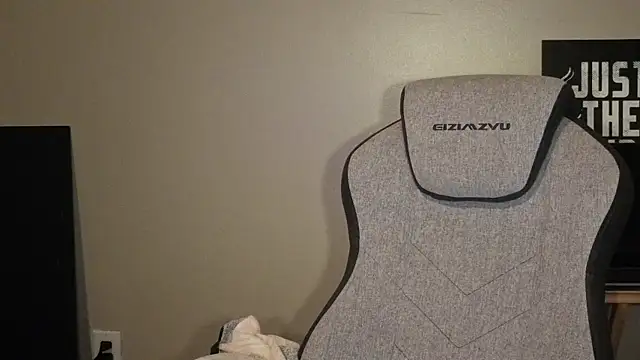 Snapshot of Hydro-Blastz chatting on 01.13.26 Hydro-Blastz online show from 01.13.26