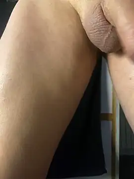 Snapshot of grafffdild chatting on 01.18.25 grafffdild online show from 01.18.25