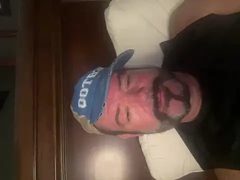 Snapshot of NYCLeatherBoi chatting on 01.05.25 NYCLeatherBoi online show from 01.05.25