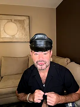 Snapshot of NYCLeatherBoi chatting on 09.14.25 NYCLeatherBoi online show from 09.14.25