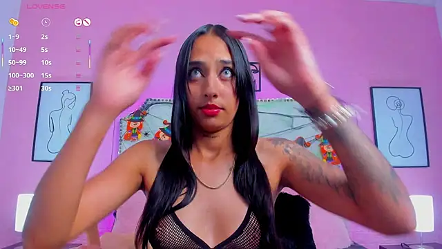 charlotte kisss online show from 10.25.25