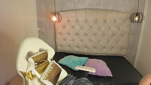 Alice Laurentt online show from 02.26.25