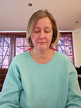 Snapshot of MarleneBloem chatting on 02.17.25 MarleneBloem online show from 02.17.25