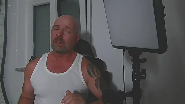 ManlyPrisonGuy online show from 08.06.26
