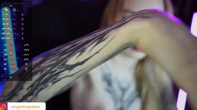 Snapshot of amywhitenessxx chatting on 01.22.25 amywhitenessxx online show from 01.22.25