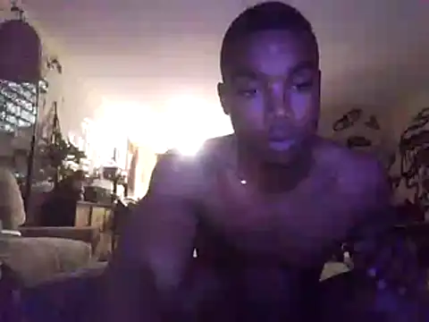 Snapshot of Shhhtrey0375 chatting on 06.14.26 Shhhtrey0375 online show from 06.14.26