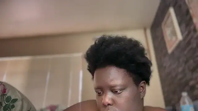 Snapshot of Yagurl__west chatting on 09.27.25 Yagurl west online show from 09.27.25