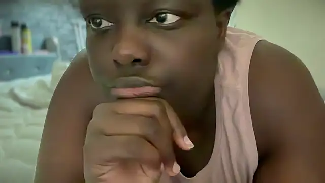 Snapshot of Yagurl__west chatting on 09.28.25 Yagurl west online show from 09.28.25