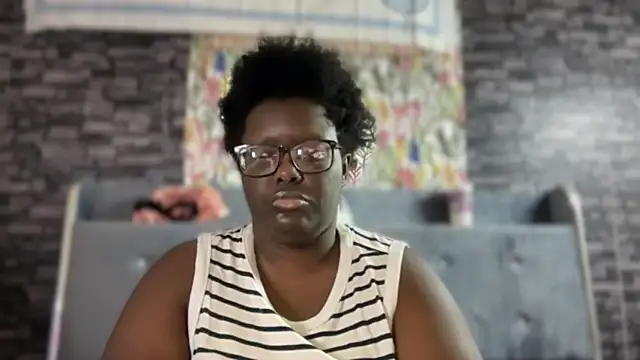 Snapshot of Yagurl__west chatting on 10.01.25 Yagurl west online show from 10.01.25