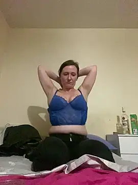 Snapshot of sexyserenity22 chatting on 03.18.26 sexyserenity22 online show from 03.18.26