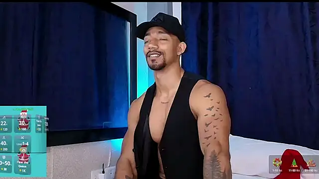 Snapshot of Manolo_Hot1 chatting on 12.05.24 Manolo Hot1 online show from 12.05.24