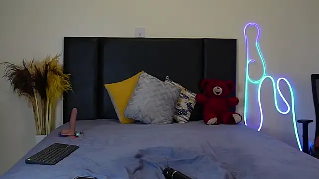 RosesRRed online show from 12.16.24