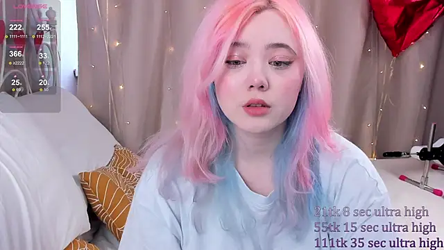   KawaiiYuki   online show from 02.17.25