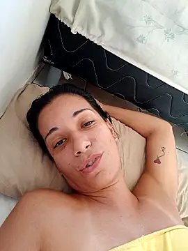 Snapshot of marcelinha30 chatting on 02.19.25 marcelinha30 online show from 02.19.25