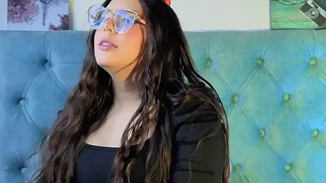 Paola Lyon  online show from 10.21.25