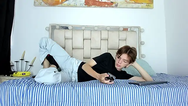 Snapshot of daniel_hot03 chatting on 12.20.25 daniel hot03 online show from 12.20.25