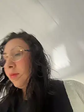 Snapshot of my-kitty chatting on 05.14.26 my-kitty online show from 05.14.26