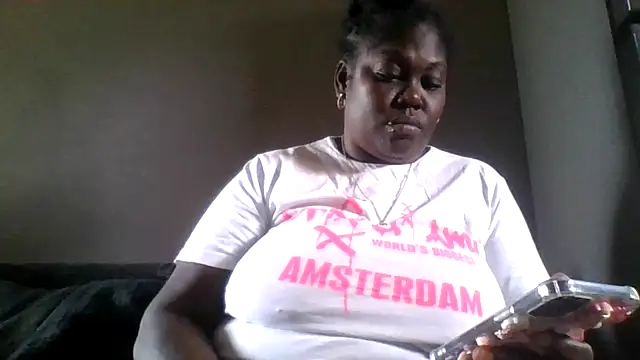 Snapshot of XgeileKutje chatting on 05.13.26 XgeileKutje online show from 05.13.26