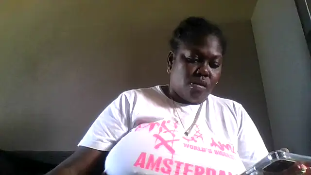 Snapshot of XgeileKutje chatting on 05.15.26 XgeileKutje online show from 05.15.26