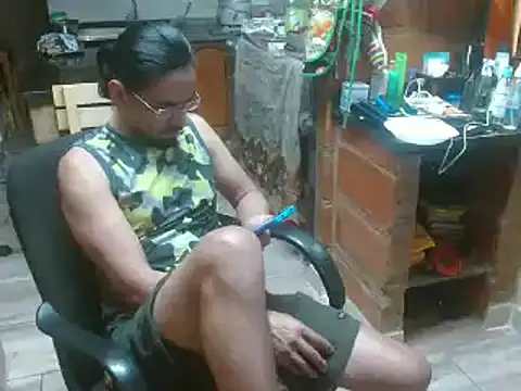 Snapshot of Dr_Pocholate84 chatting on 01.08.25 Dr Pocholate84 online show from 01.08.25