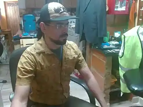 Snapshot of Dr_Pocholate84 chatting on 01.09.25 Dr Pocholate84 online show from 01.09.25