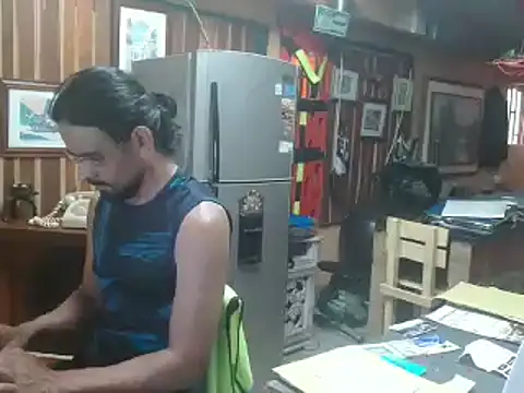 Snapshot of Dr_Pocholate84 chatting on 02.26.25 Dr Pocholate84 online show from 02.26.25