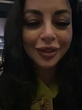 Snapshot of Chloe_Ricci chatting on 12.11.24 Chloe Ricci online show from 12.11.24