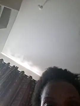 Kamdollie online show from 12.22.25