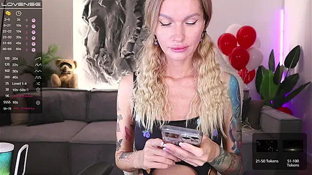 Break-me-Shake-me online show from 10.07.25