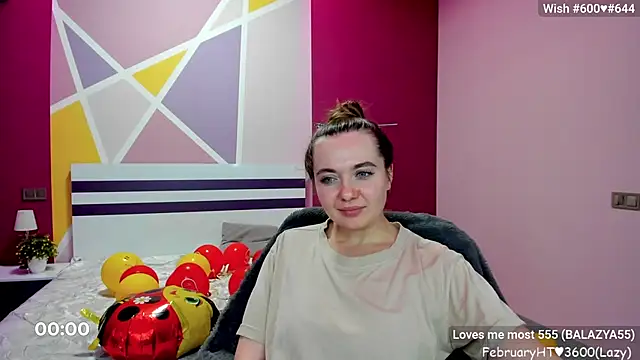 Snapshot of LizaGost chatting on 02.10.25 LizaGost online show from 02.10.25