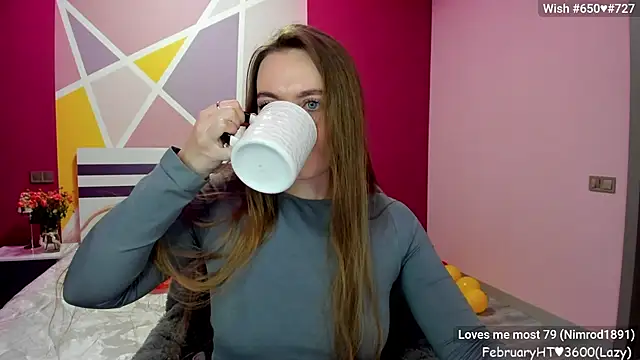 Snapshot of LizaGost chatting on 02.26.25 LizaGost online show from 02.26.25