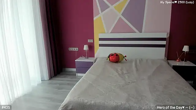 Snapshot of LizaGost chatting on 09.10.25 LizaGost online show from 09.10.25