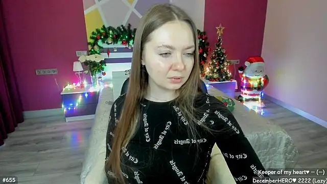 Snapshot of LizaGost chatting on 12.16.25 LizaGost online show from 12.16.25